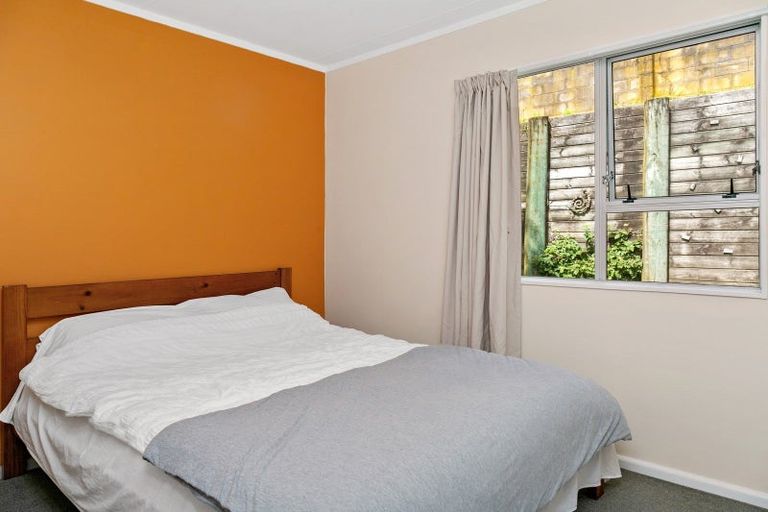 Photo of property in 26 Motutahae Street, Taupo, 3330