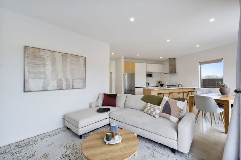 Photo of property in 103 Waekahu Road, Westgate, Auckland, 0814