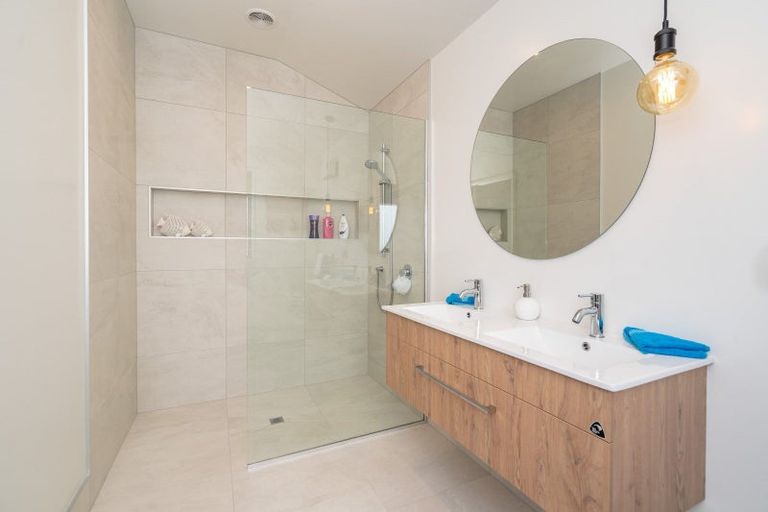 Photo of property in 143 Wingatui Road, Mosgiel, 9024