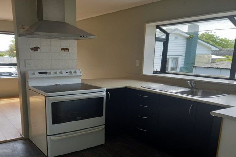 Photo of property in 36b Seabrook Avenue, New Lynn, Auckland, 0600