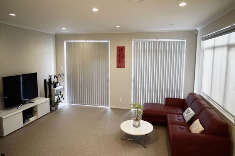 Photo of property in 100 Flat Bush School Road, Flat Bush, Auckland, 2019