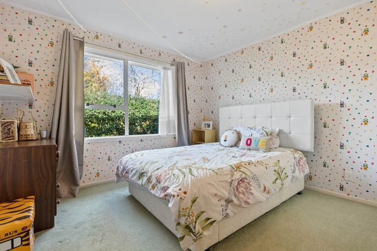 Photo of property in 16 Bowater Place, Manurewa, Auckland, 2102