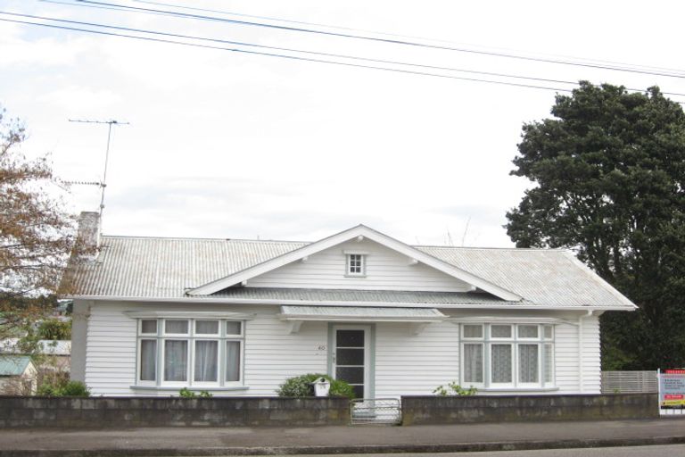 Photo of property in 40 Cutfield Road, New Plymouth, 4310