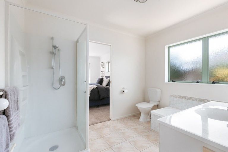 Photo of property in 160 Pacific View Road, Papamoa Beach, Papamoa, 3118