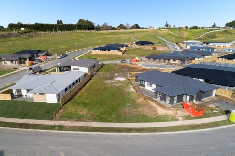 Photo of property in 126 Whakaturou Crescent, Pyes Pa, Tauranga, 3112