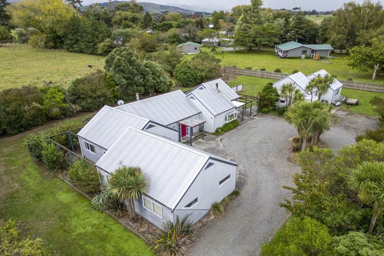 Photo of property in 25 Kenwyn Drive, Carterton, 5713