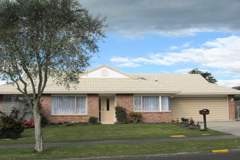Photo of property in 5 Cloverlea Walk, Welcome Bay, Tauranga, 3112