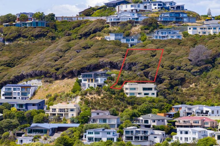 Photo of property in 28 Paremata Drive, Paremata, Porirua, 5024