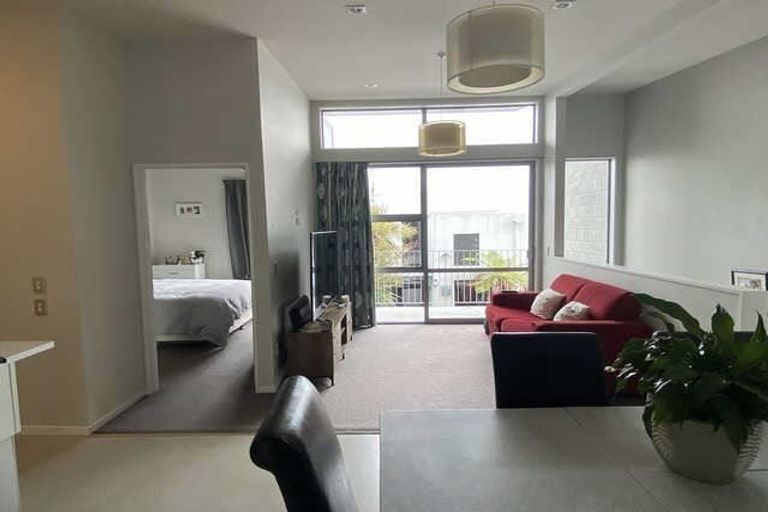 Photo of property in 82 Antigua Street, Addington, Christchurch, 8024