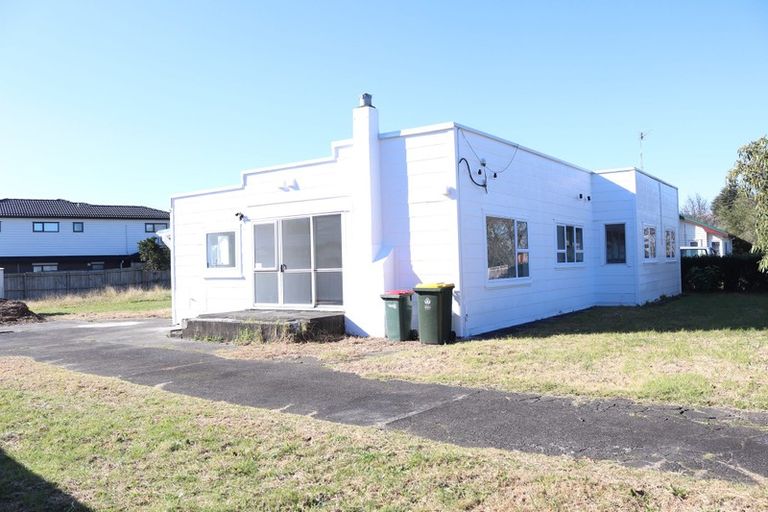 Photo of property in 9 Gibbs Road, Manurewa, Auckland, 2102