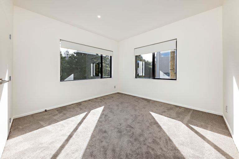 Photo of property in 40 Dawood Place, The Gardens, Auckland, 2105