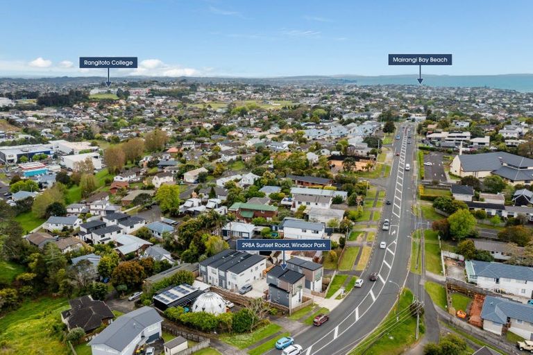Photo of property in 298a Sunset Road, Windsor Park, Auckland, 0632