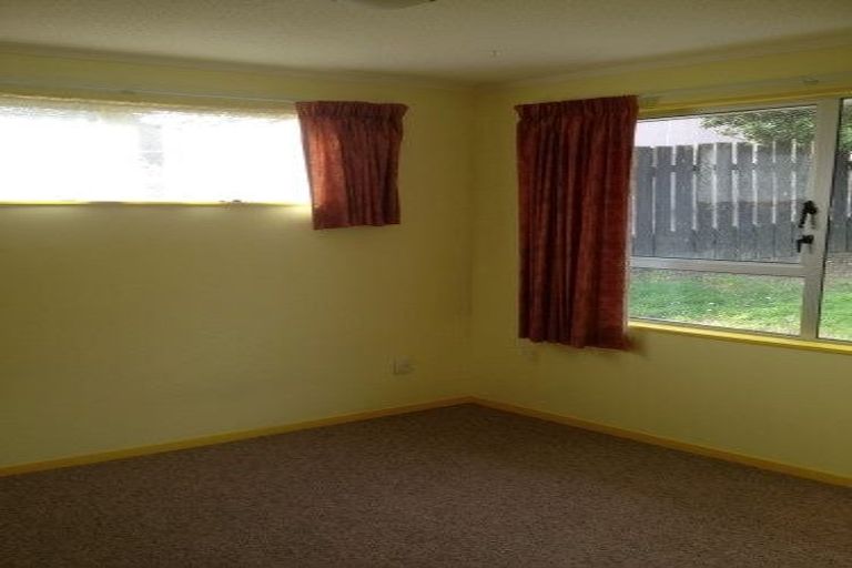 Photo of property in 14 Frobisher Street, Island Bay, Wellington, 6023