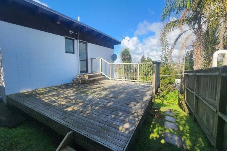 Photo of property in 1/6 Stredwick Drive, Torbay, Auckland, 0630