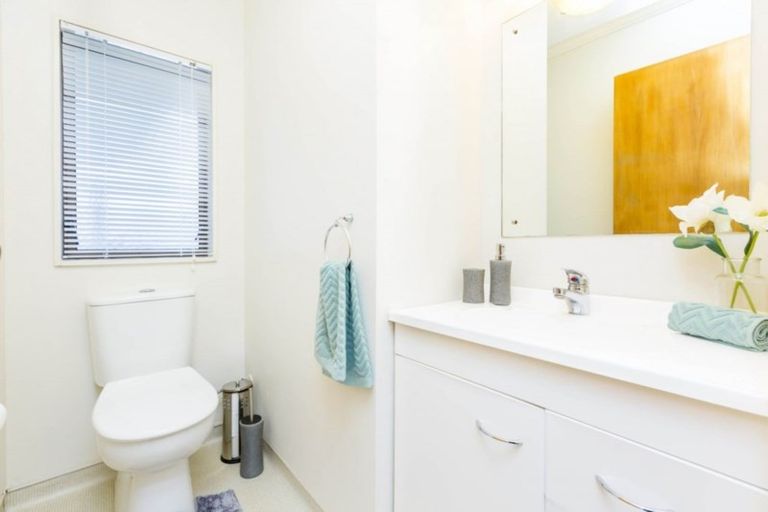 Photo of property in 74 Mcparland Street, Elderslea, Upper Hutt, 5018