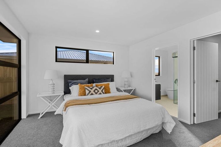 Photo of property in 24 Eccles Place, Halswell, Christchurch, 8025