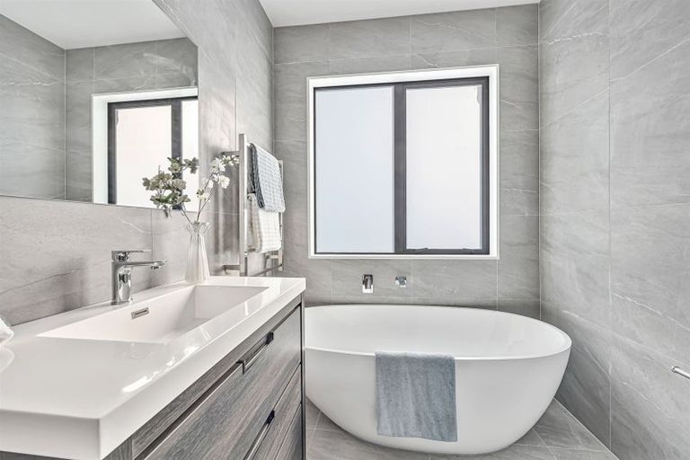 Photo of property in 5 Booker Drive, Tuakau, 2121