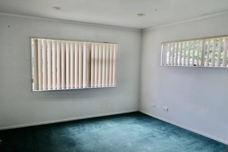 Photo of property in 78 Goodwood Drive, Goodwood Heights, Auckland, 2105