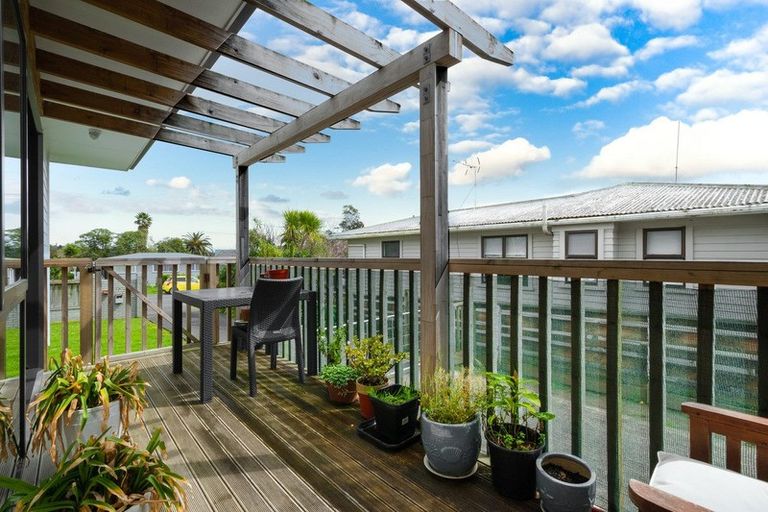 Photo of property in 9 Tapu Road, Huapai, Kumeu, 0810
