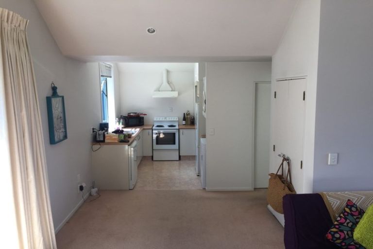 Photo of property in 7/93a Kelburn Parade, Kelburn, Wellington, 6012