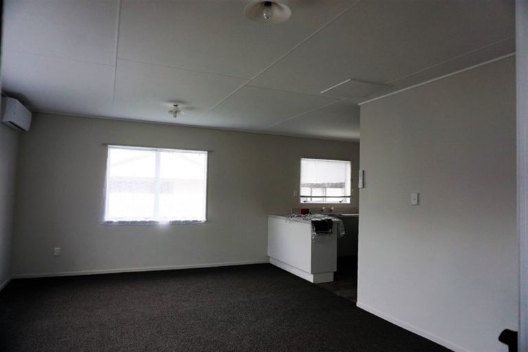Photo of property in 2/434 Gloucester Street, Taradale, Napier, 4112