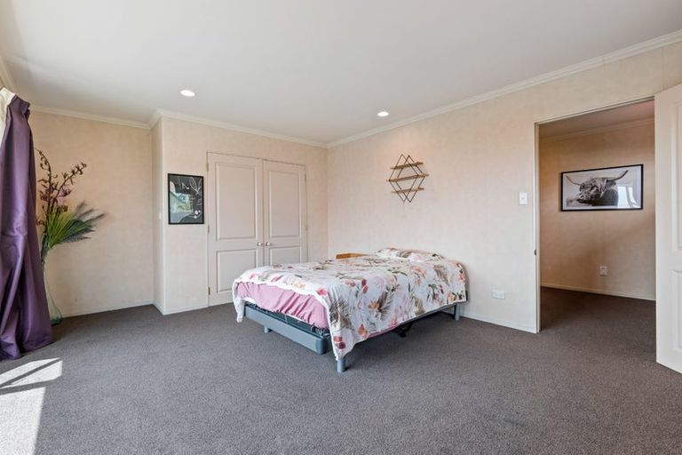 Photo of property in 333 Devon Street West, New Plymouth, 4310