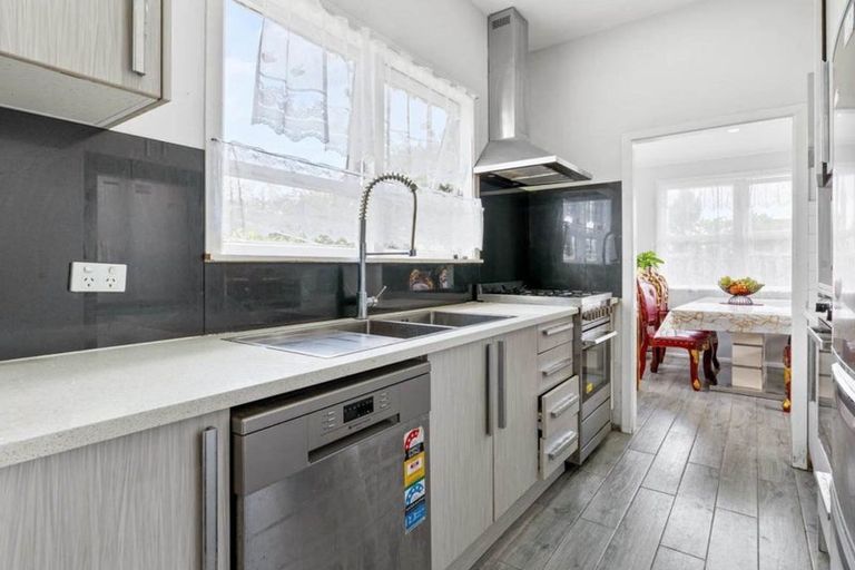 Photo of property in 69 Ferguson Street, Manurewa East, Auckland, 2102