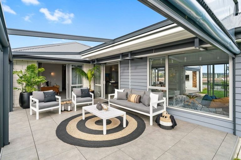 Photo of property in 5 Eagleview Rise, Welcome Bay, Tauranga, 3175