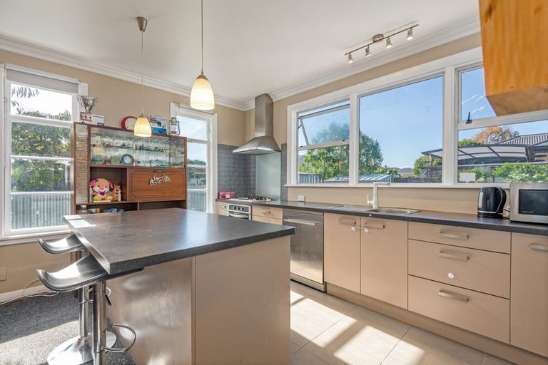 Photo of property in 211 Vogel Street, Roslyn, Palmerston North, 4414