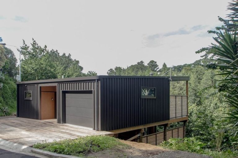 Photo of property in 31 Burns Road, Hospital Hill, Napier, 4110