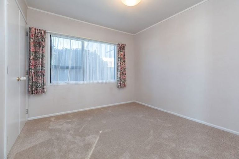 Photo of property in 1420 Whangaparaoa Road, Army Bay, Whangaparaoa, 0930