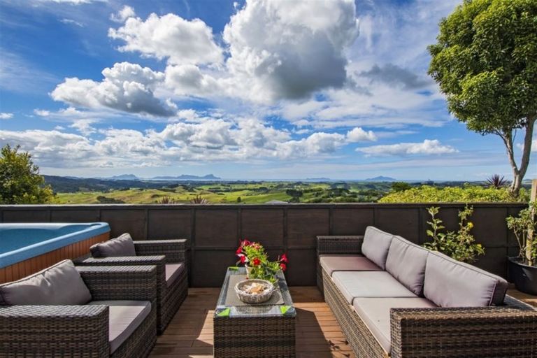 Photo of property in 348 Brooks Road, Waipu, 0582