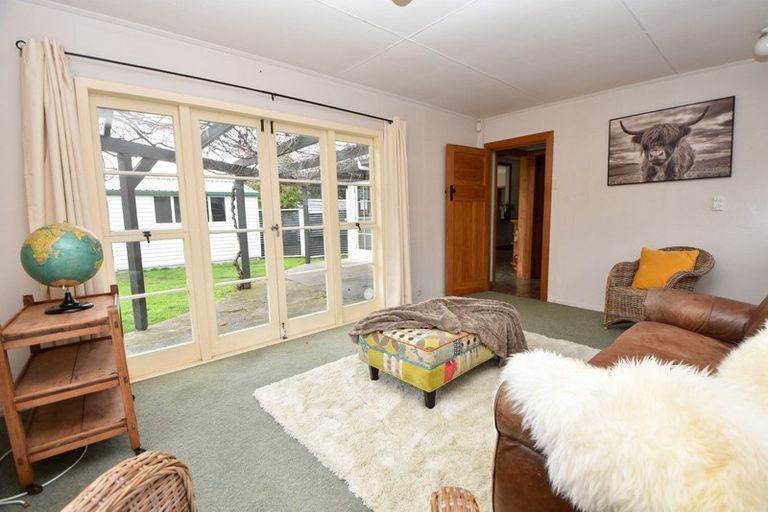 Photo of property in 24 Garrison Street, Carterton, 5713