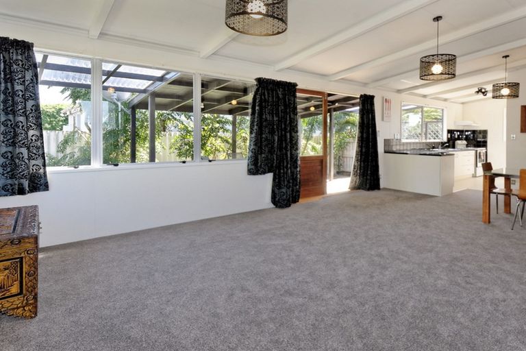 Photo of property in 170a Hepburn Road, Glendene, Auckland, 0602