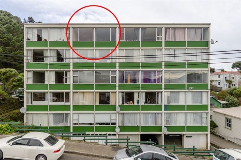 Photo of property in Beresford Apartments, 18/118 Russell Terrace, Berhampore, Wellington, 6023