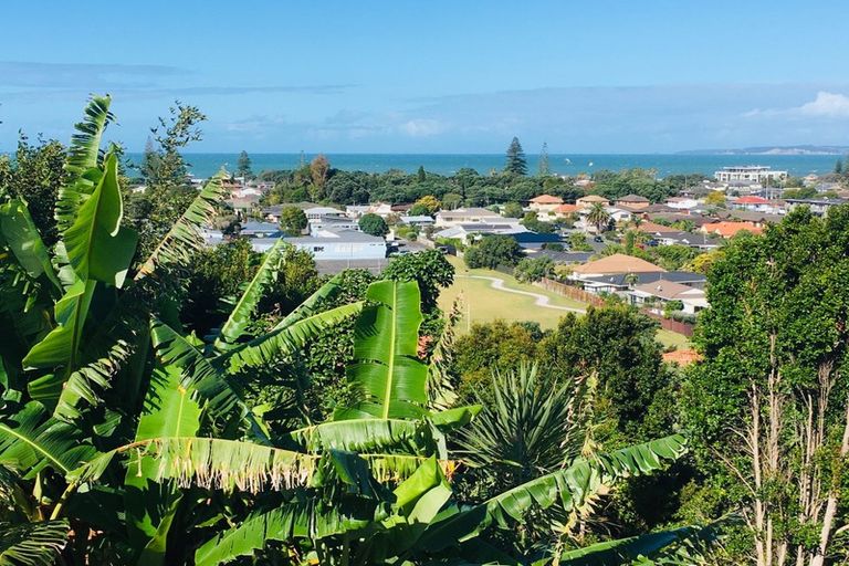 Photo of property in 19 Orewa Heights Crescent, Orewa, 0931