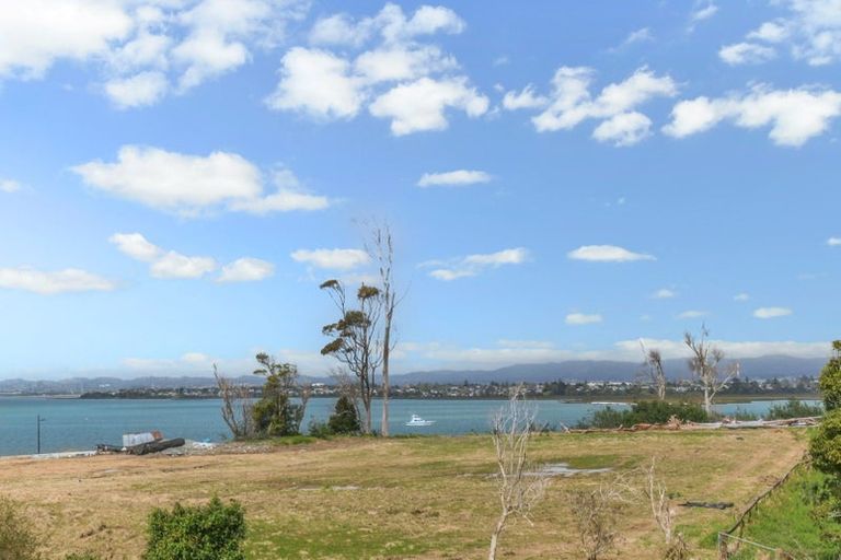 Photo of property in 2 Kokowai Parade, Hobsonville, Auckland, 0616