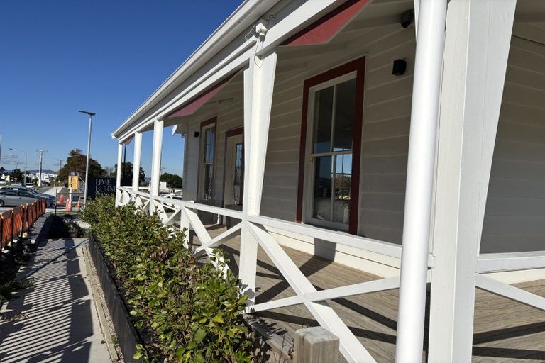 Photo of property in 4 Scott Road, Hobsonville, Auckland, 0616