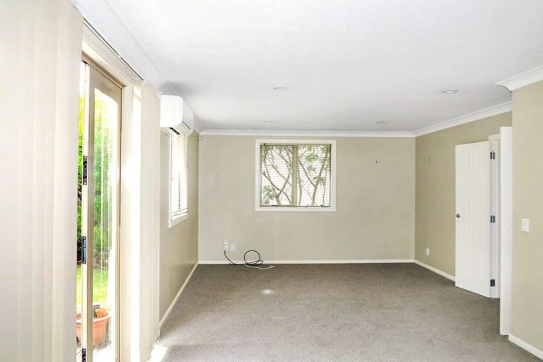 Photo of property in 19 Belle Verde Drive, Sunnynook, Auckland, 0630