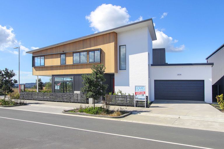 Photo of property in 37 Wallace Road, Hobsonville, Auckland, 0616