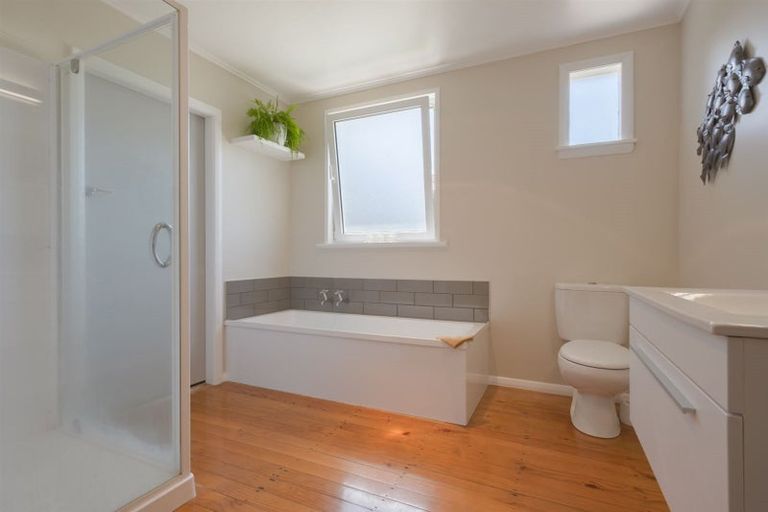 Photo of property in 376 Neudorf Road, Upper Moutere, 7175