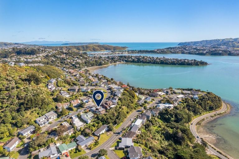 Photo of property in 12 The Anchorage, Whitby, Porirua, 5024