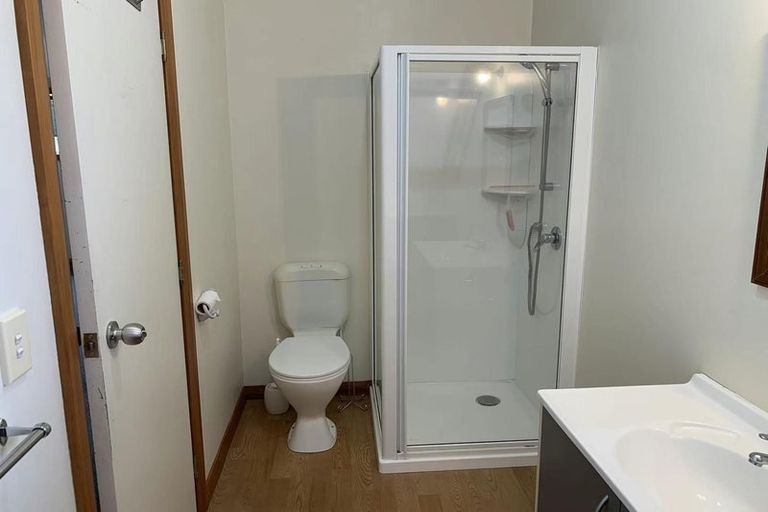 Photo of property in 5 Rae Road, Campbells Bay, Auckland, 0620