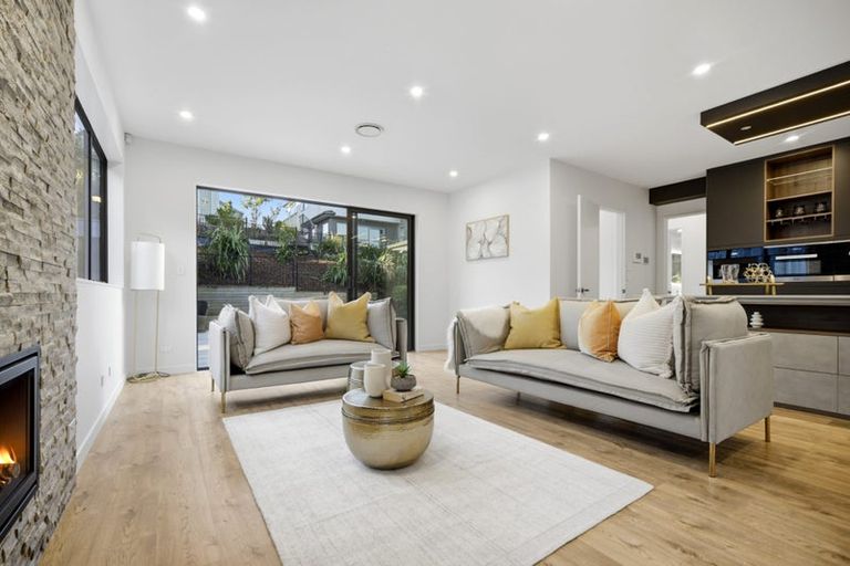 Photo of property in 5 Luff Place, Long Bay, Auckland, 0630