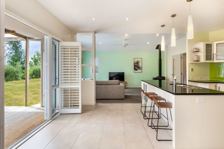 Photo of property in 47 Ramsay Drive, Acacia Bay, Taupo, 3385