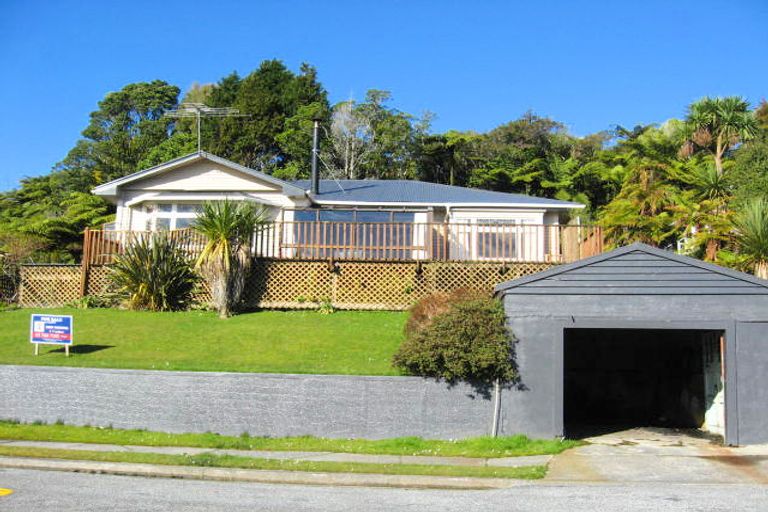 Photo of property in 15 Lydia Street, Greymouth, 7805