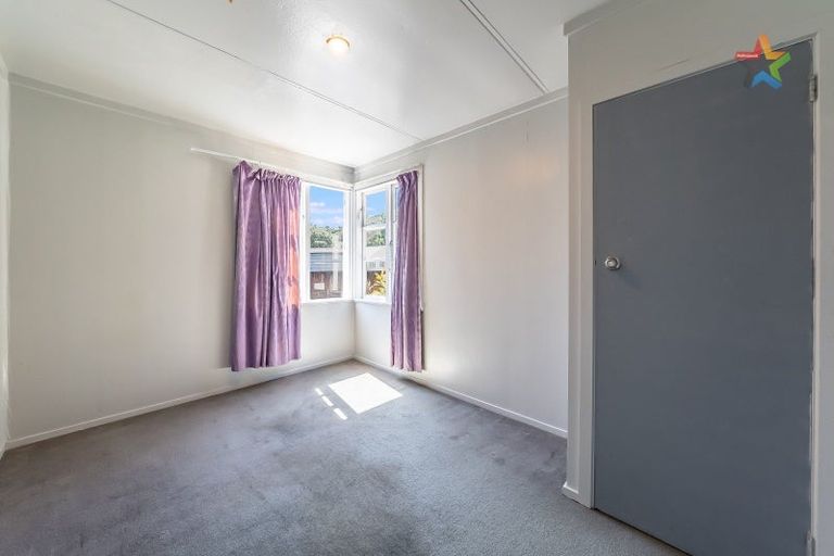 Photo of property in 25 Petherick Street, Taita, Lower Hutt, 5011
