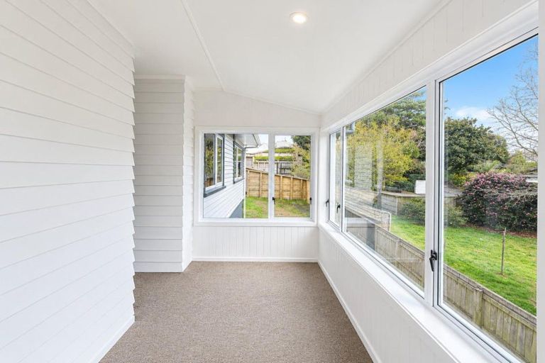 Photo of property in 86 Carrington Street, Lower Vogeltown, New Plymouth, 4310