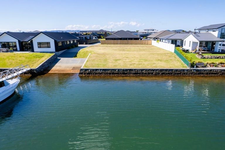 Photo of property in 63 Stace Hopper Drive, One Tree Point, 0118