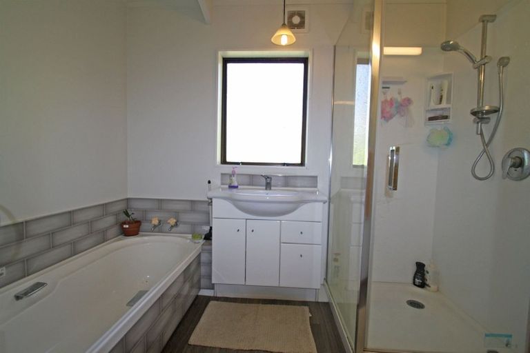 Photo of property in 27a Warkworth Grove, Bell Block, New Plymouth, 4312